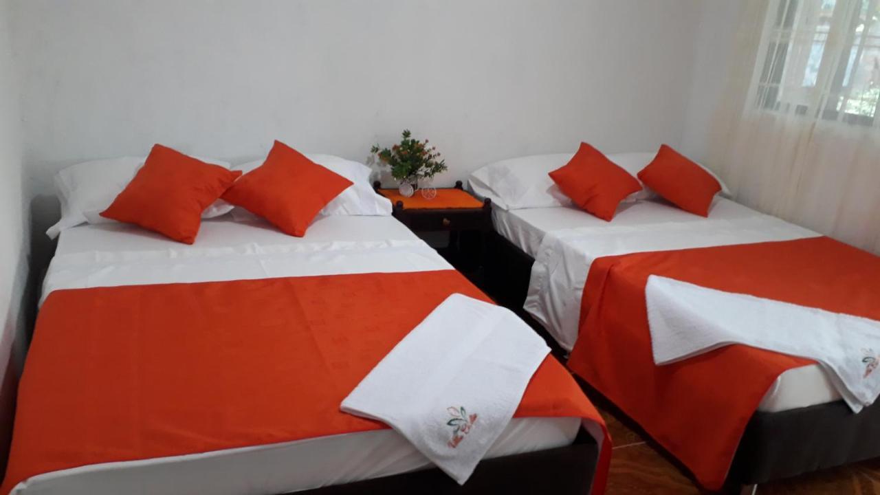 Hostal Villa Cecilia Вільяв'єха Екстер'єр фото