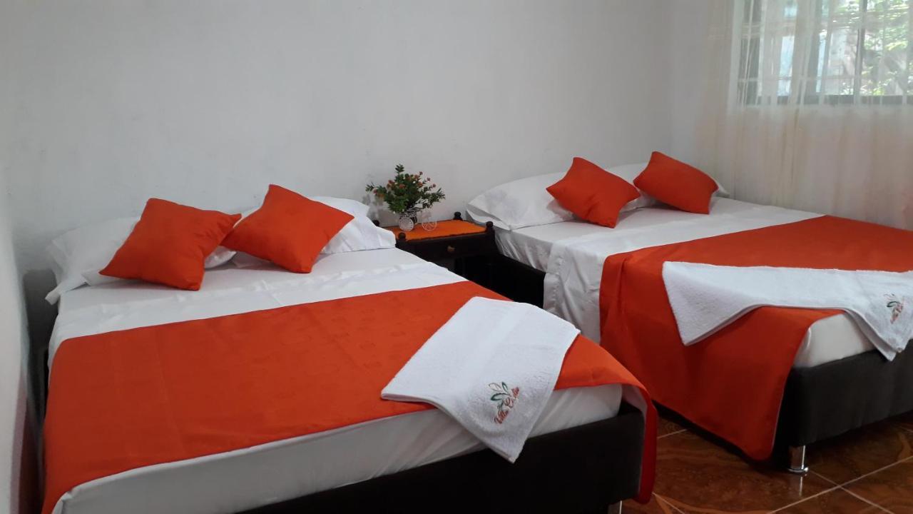 Hostal Villa Cecilia Вільяв'єха Екстер'єр фото